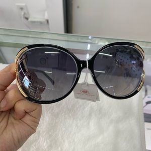 Sunglass